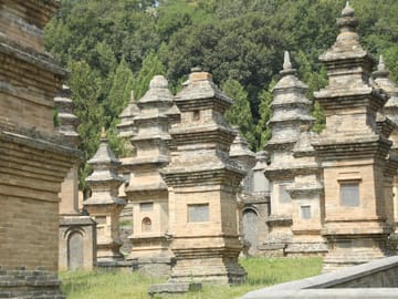 Zhengzhou: Shaolin Temple and Mt. Song Private Day Tour