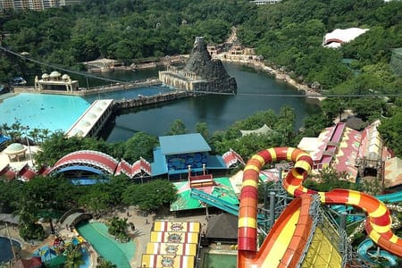 Sunway Lagoon: Admission Ticket & 2-Way Transfer
