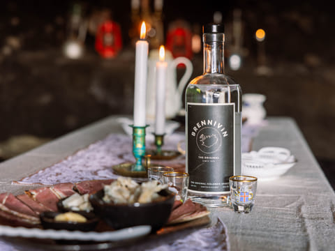 Private Cave Tour with Icelandic Food Tasting