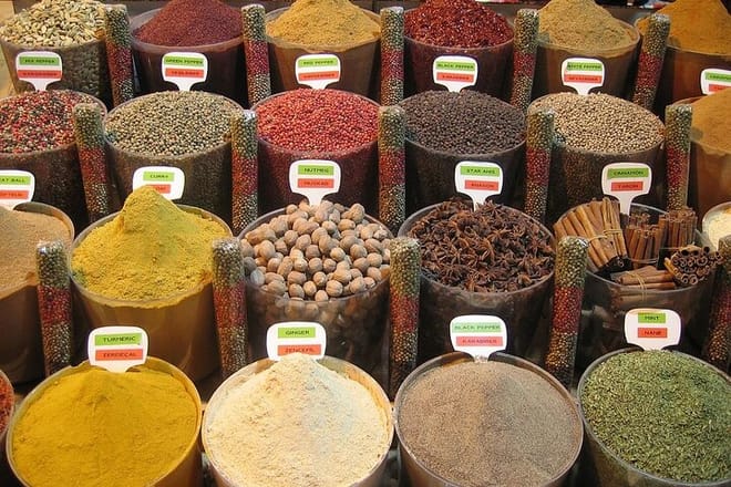 Shopping Tour With Private Guide and Private Transfer - Hurghada