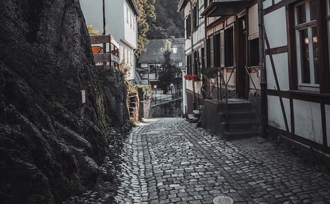 Guided Walking Tour of Monschau's Historic Old Town