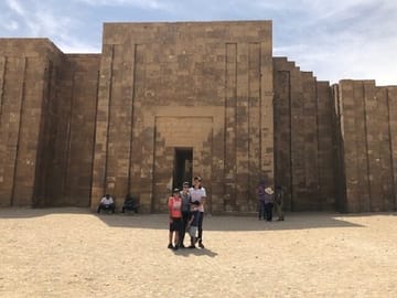 Tour to Memphis , Sakkara and Dahshour Pyramids with Egyptian Lunch from Cairo