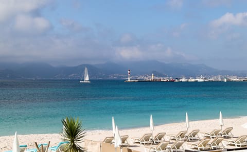 Private 15-Day Van Tour of French Riviera and Chamonix
