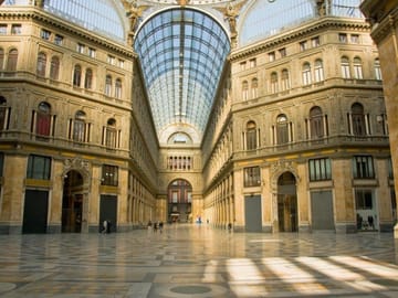 Discovering Naples