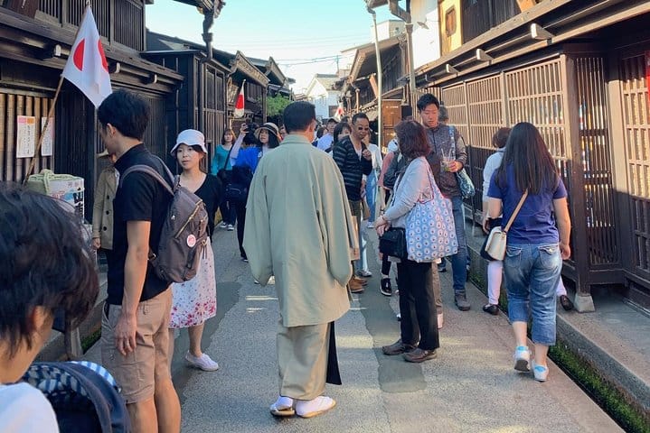 【Online】Takayama: Edo-Period Old Town Walking Tour 5