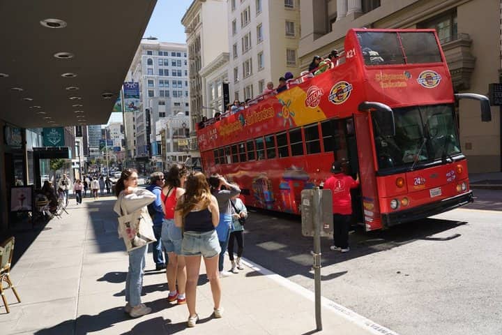 San Francisco Hop-on Hop-off Deluxe Tour 20 Stops 1 to 2 days