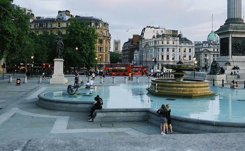 London Highlights Full-Day Tour with Guided Sightseeing