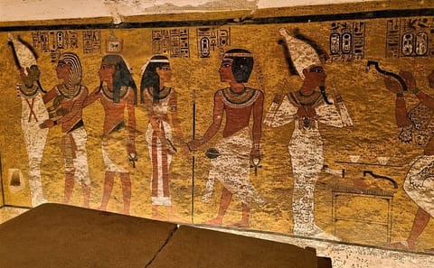 Private Tour of Tutankhamun's Tomb and Dendera Temple