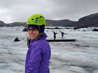 Playing with illusion on the glacier, "little man - big man".