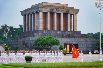 Full Day Hanoi City Tour with Lunch and Limousine