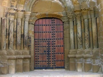 Zaragoza Heritage – Basilicas, Cathedrals & Historic Landmarks