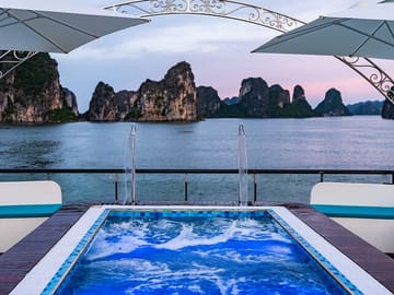 Halong Bay Day Tour By 5-Star Cruise, Buffet, Caves, Pool & Kayak