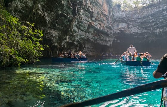 Argostoli: Shorex to Melissani & Drogarati with Wine Tasting