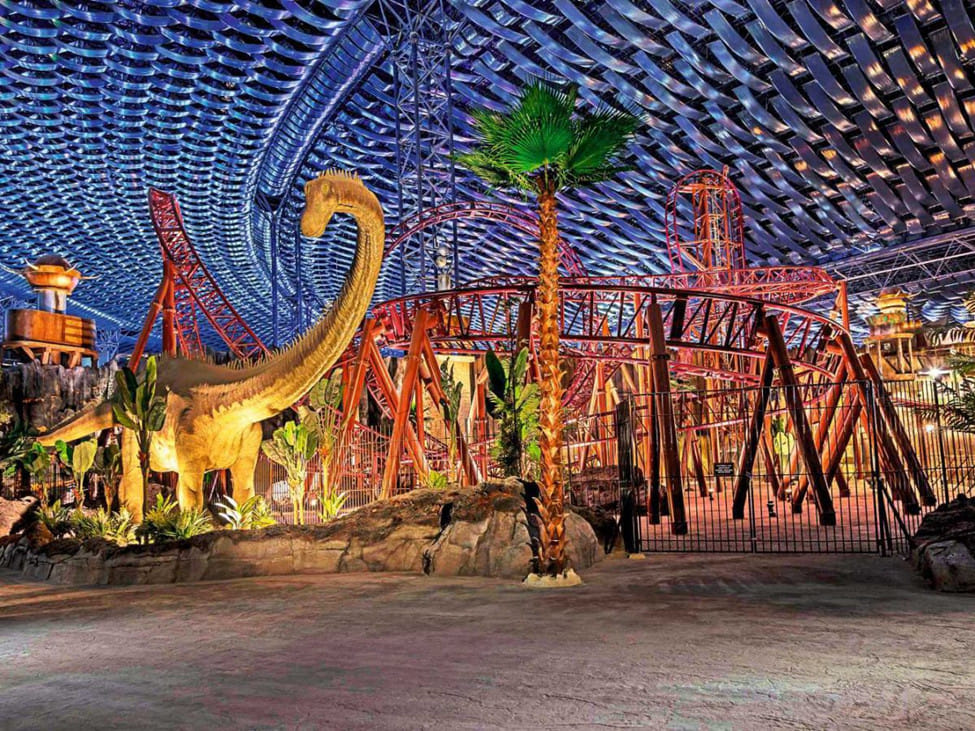 Dubai’s Ultimate Thrills & Splash Fun: Wild Wadi & IMG Adventure for All Ages!
