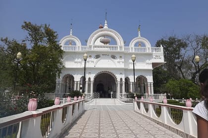 Majestic Murshidabad: A Private Day Tour from Kolkata