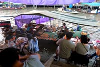 Amphawa Floating & Maeklong Railway Market - Private Tour from Hua Hin 3