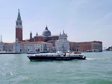 Venice Morning Walking Tour with Canal Cruise Experience