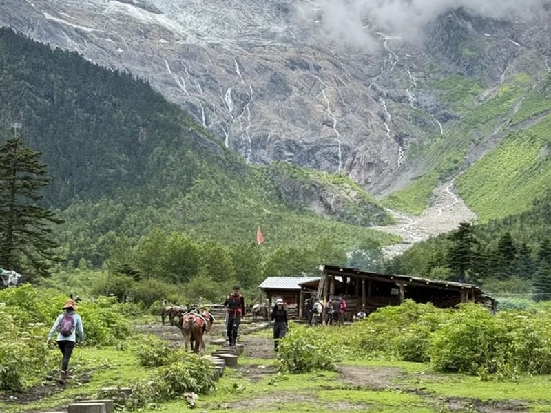 3-Day Yubeng Village Trek from Shangri-La with Local Guide