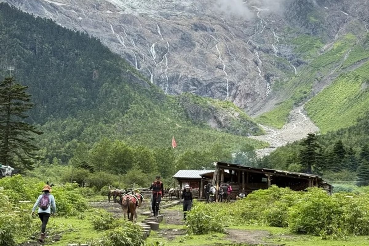 Yubeng Trek Guide 2026: Hiking Below Meili Snow Mountain