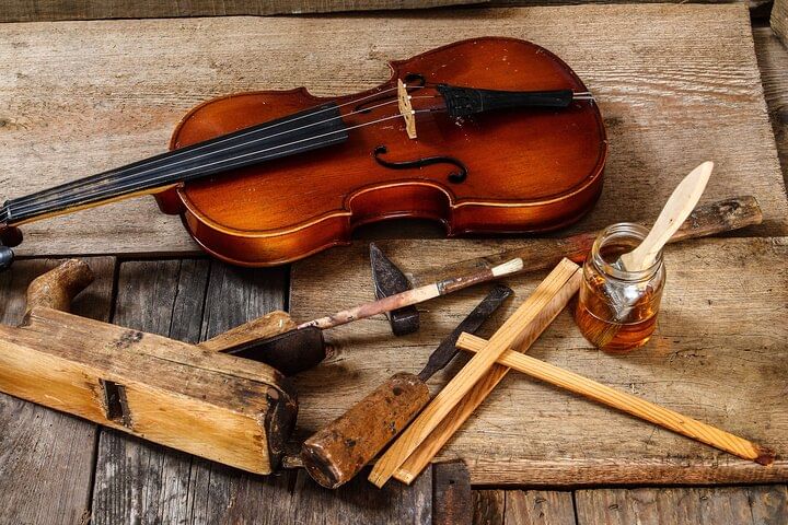 VIP Experience to Cremona with Luxury Transfer