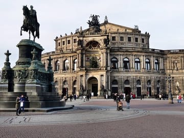 Explore Dresden: Discover the New Green Vault & Iconic Landmarks