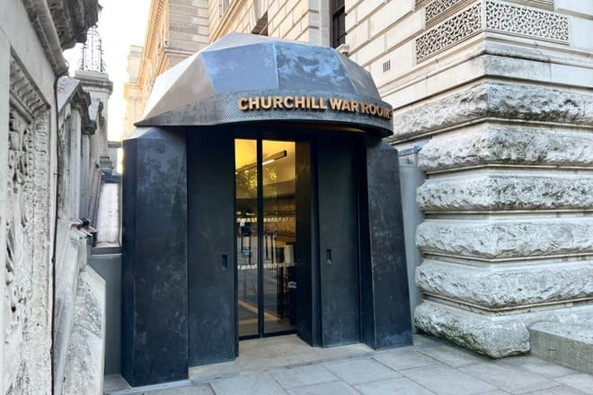 Small Group Churchill War Rooms Visit and WWII London Walking Tour