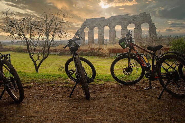 Appian Way eBike Tour: Explore Catacombs, Aqueducts & Roman Lunch