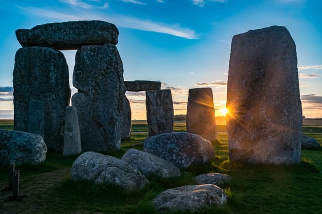 Stonehenge and Bath Guided Day Tour from London 5