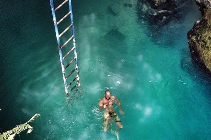 Blue Hole Mineral Spring and Rick's Cafe Sunset Tour 4