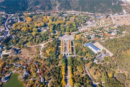 Chartered Day Tour of Taiyuan Ancient County, Mengshan Giant Buddha & Jinci Museum with English Service