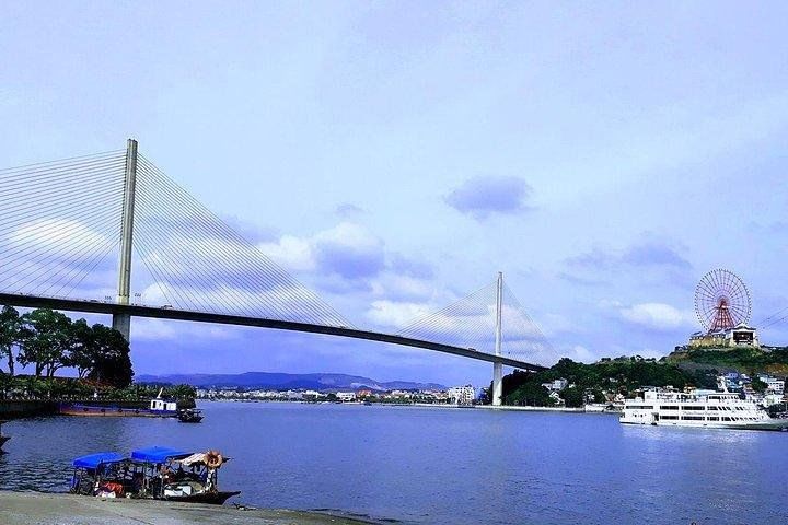 Ha Long Bay Night Exploration