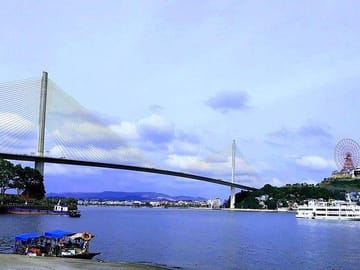 Night Tour of Ha Long Bay and Hạ Long City Highlights