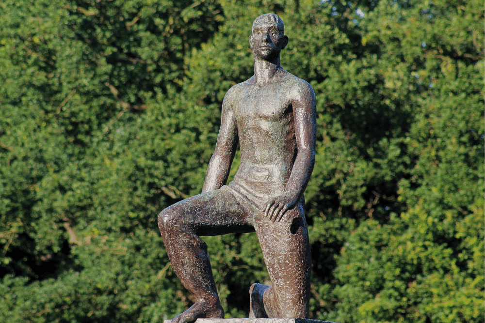 Close-up of WWII memorial along the route of the Zwolle scavenger hunt City Detective.