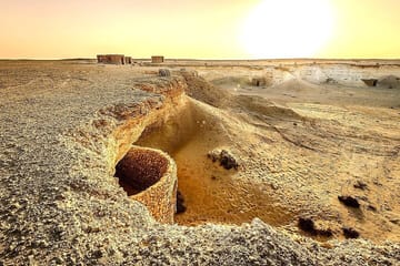 Cultural Tour of Richard Serra Sculpture and Mushroom Rock in Doha