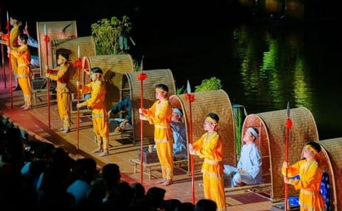 Cultural Tour of Hanoi with Local Market and Light Show