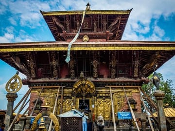 Private Day Hike from Nagarkot to Changu Narayan Temple