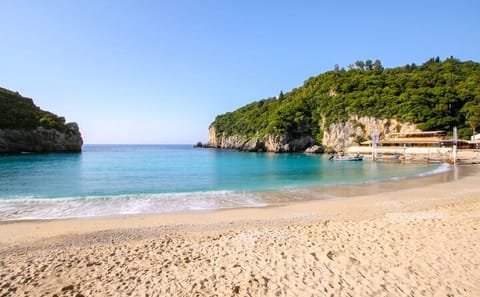 Private Tour of Corfu Town and Melitsa Beaches