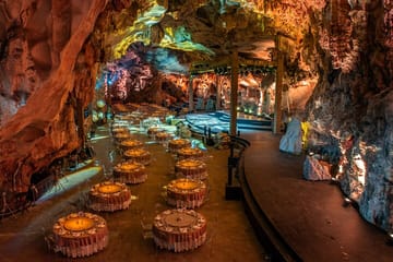 Cultural Tour and Feast at Dragon Pearl Cave in Cẩm Phả