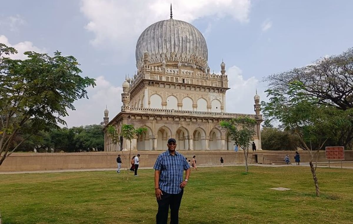 Historic Hyderabad: Golconda Fort and Qutubshahi Tombs