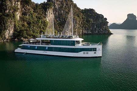 Luxury Jade Sails Cruise in Halong Bay & Lan Ha Bay