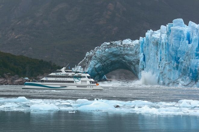 Unique Gourmet Experience - Perito Moreno Glacier Boat Ride 9