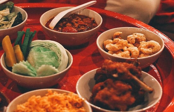 Thai Khantoke Dinner & Cultural Dance Show with Transfers