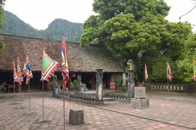 Dinh Le temple