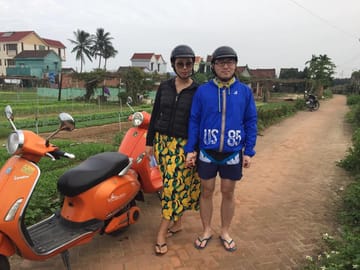 Electric Scooter Tour and Art Workshop in Hoi An