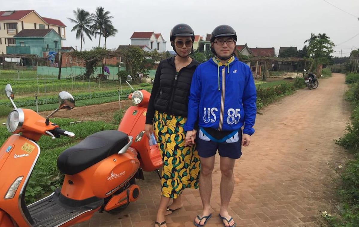 Electric Scooter Tour and Art Workshop in Hoi An