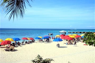 Montego Bay City Tour with Doctor's Cave Beach Visit