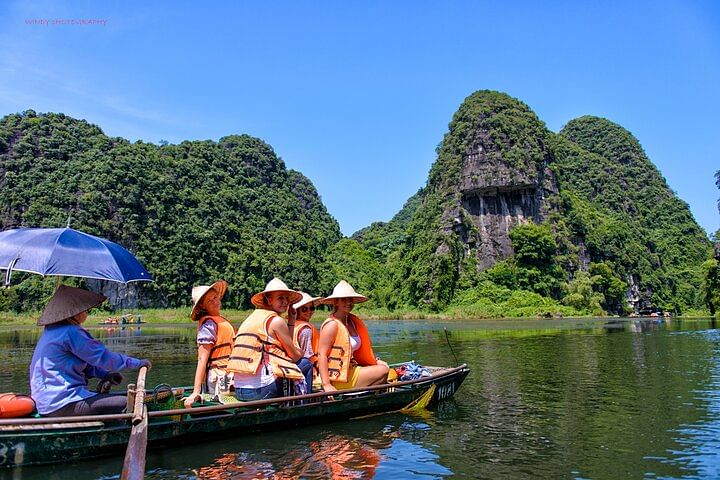 Ninh Binh Adventure: Explore Bai Dinh, Trang An, Tam Coc & Mua Cave