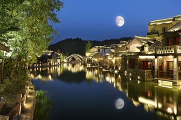 Private Tour: Independent Tour to Gubei Water Town and Simatai Great Wall with How-To Guide