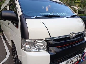 15-Day Mini Bus Rental with Driver in Wathuregama, Sri Lanka