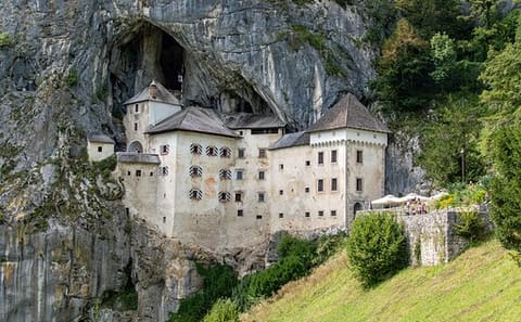 Private Tour of Postojna Cave and Predjama Castle from Ljubljana